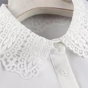 레이어드 펀칭 케이프 넥 패턴 이너 카라