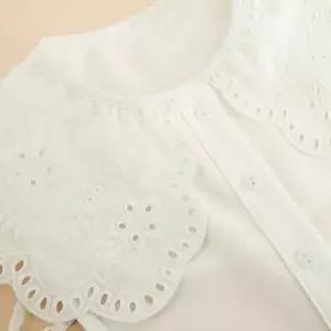 카라 페이크 자수 빅 펀칭 넥 케이프 이너