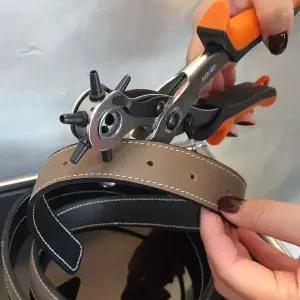 가방끈 벨트 가죽 펀칭기 가죽 펀칭기 일반형 펀칭기 구멍뚫기 펀치