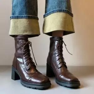 여성용 슬림 신발 스판 앵클부츠 스트랩 워커힐 통굽워커 KS5