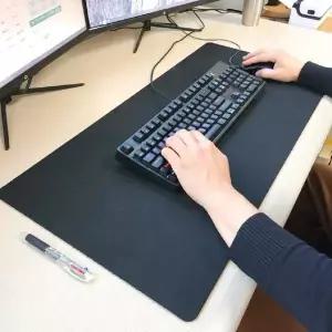 [셀러에이드]데스크 블랙 장패드 책상