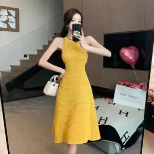 [리빌모아]여자 오프 홀터넥 나시 민소매 원피스 JSW-OPS-SP0000CJT-옐로우