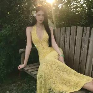 헐크 스커트 원피스 여성 여친 힙 비치 백팩 바캉스 봄여름 브이넥 롱스커트 레이스 KKE1