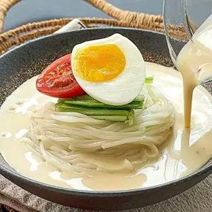 [26년전통 귀빈정][귀빈정] 시원구수 생콩국수 4인분x2팩(팩당 생소면167gx4인분+콩가루70gx4개)/총1,896g