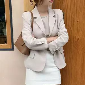 라카오 스탠다드 싱글 자켓 봄 여성 하객룩 봄자켓 데일리룩 봄하객룩