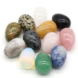 도매 천연 석재 부활절 색깔의 달걀 모양 홈 인테리어 오팔 레이키 힐링 크리스탈 장식품, 광택 보석 20x3