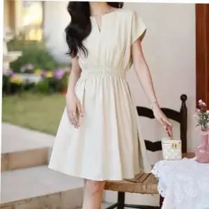 결혼식 피로연원피스 여름 크림색 하객 미디원피스 여성 캡소매