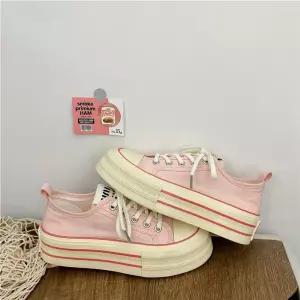 원더맨 여사친 흰색 슈즈 슬립온 신발 캔버스화 통굽 운동화 봄여름 데일리룩 통기성 패션 KUK2