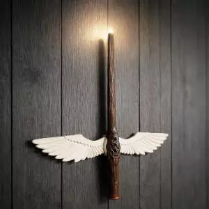 네 가지 다이내믹 레드/핑크/오렌지/그린 라이트 이펙트 및 마그네틱 윙 베이스가 있는 마법사 지팡이 시도