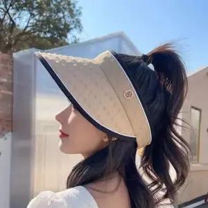 썬캡 와이드챙 가벼운 바캉스 M로고 배색 여름모자