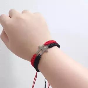 십자가 매듭 끈팔찌 2컬러 커플 우정 팔찌 패션소품 소품샵 우정팔찌 남여공용 선물 교회