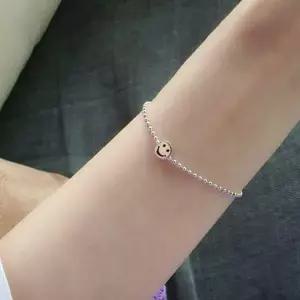 [셀러에이드]실버925 국내제작 스마일 모양 실버팔찌 캐주얼 데일리 은팔찌