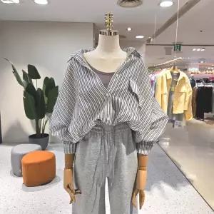 [대구백화점] [에잇컨셉]루즈핏 시스루 케이 스트라이프남방(C26D7FNB040)