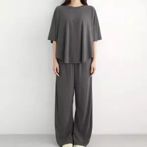 국산 여성 루즈핏 라운드 골지 반팔티 바지 셋업 AMI-WSET-5220-소라