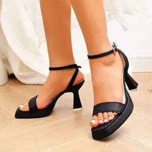 여성용 하계 웨지힐 샌들 하이힐 빅사이즈 화 오픈토 스트랩 스틸레토 DUCHI2