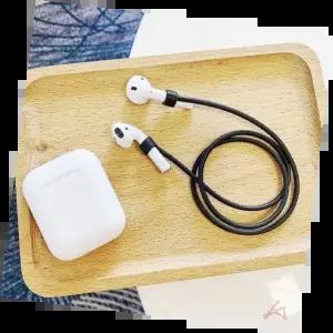 무선이어폰스트랩 편리한 착용감 고급스러운 디자인 다양한 색상 호환성 뛰어난 사용 편의성 이어폰 보호4