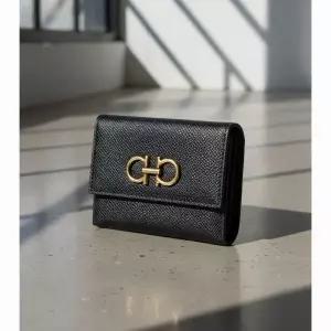 살바토레 페라가모 26SS 간치니 카드지갑 220861 779901