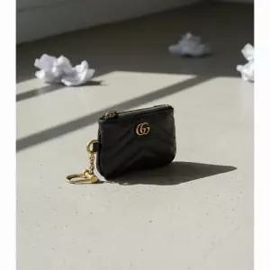 구찌 GG 마몬트 코인 펄스 키 케이스 동전지갑 698787 UM8ET 9063