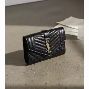 생로랑 믹스 마틀라세 엔벨롭 지갑 블랙 651026 AAC9A 1000