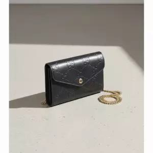 구찌 GG 체인 지갑 여성 미니백 크로스백 781555 AADLO 1000
