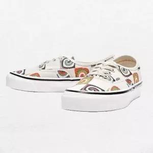 [반스]그래니 체크 어센틱 44 VN0A7Q5CWHT1