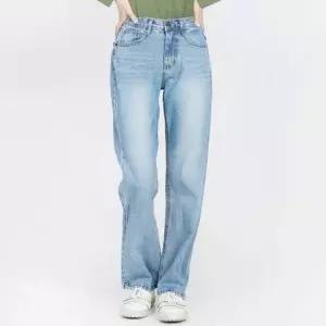 여자 기본와이드 중청 일자핏 워싱청바지 데일리룩