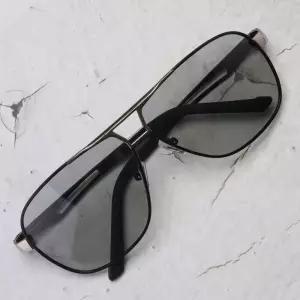 [무료 특가] 초경량 변색렌즈 남성 보잉 편광 선글라스 실버블랙