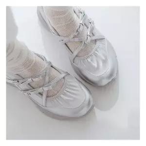 간절기룩 [SOVO] 소피아 발레코어 플랫폼 스니커즈 4cm