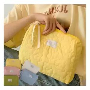 데일리룩 아트박스/이룸 플라워 누빔 납작 빅 파우치 대용량