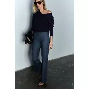 [국내배송] 자라 ZARA 100% 울 브이넥 엑스트라 소프트 스웨터 - 네이비 924144