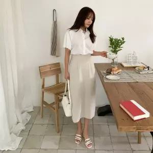 [하프클럽/옷자락]여자 뒷밴딩 허리 다트 포인트 에이라인 트임 롱스커트