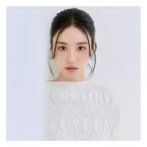 셀렙샵에디션 [최초가 69,900]X요이츠25SS 반달 플리츠 블라우스