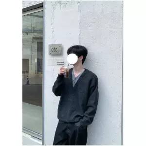 아고스또 페이크 투피스 니트 가을 남자브이넥니트 차콜 V넥 코트 UNO3