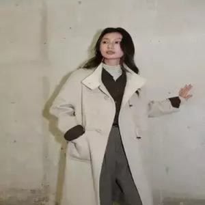 울 하이넥 리버시블 여자모피코트 원네크 코트 소뿔단추 ible1