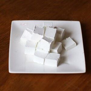 콩 왁스, 밀랍 및 파라핀-2온스용 화이트 캔들 염료, 고품질 왁스 염료