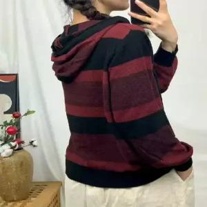 타노스여자 데일리룩 티 후드 스트라이프 니트 가을 빈지 캐주얼 KUK3