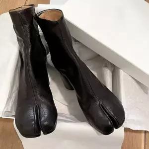 포뇨2 여자 워커힐 소가죽 발가락 족발 앵클부츠 미들 힐 빈티지 부츠 가보시 워커 OPH5