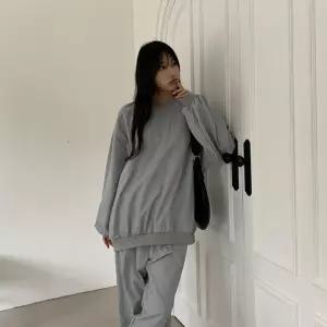 여자 라운드넥 스탠다드 무지 아노락 맨투맨 조거팬츠 세트