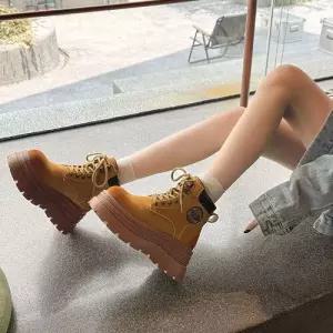 천진반여사친 여름 빈티지 데일리룩 신발 워커힐 워커 펀칭 통기성 앵클 부츠 통굽 소프트 가죽 대황 아웃