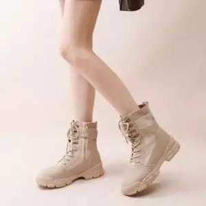 천진반여친 여름 데일리룩 신발 워커힐 부츠 아웃도어 가죽 단화 등산화 사막화 통굽 KUK2