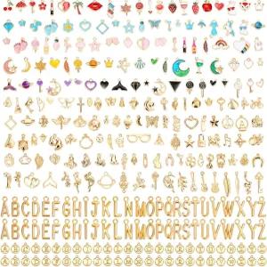 Flasoo 304Pcs 주얼리 제작용 골드 부적 DIY 모듬 팔찌 글자 열쇠고리 및 공예품