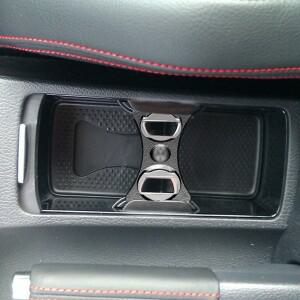 폭스바겐 골프 6 제타 MK5 시로코 차량용 병따개 (센터 콘솔 컵 홀더 수납함 포함