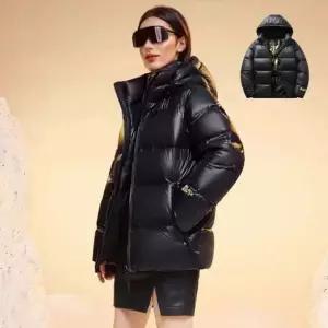 글로시 하이넥 트렌디 겨울 패딩