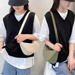 반달모양 가벼운 크로스백 나일론 슬링백 힙쌕 숄더백
