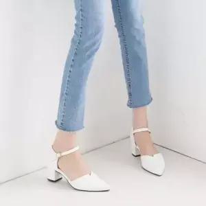 국내제작 뾰족코 트임 발등 스트랩 통굽 미들힐Y 여성구두