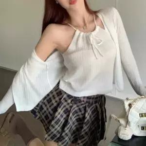 러블리 데이트 룩 여자 홀터넥 나시 가디건 세트 코디