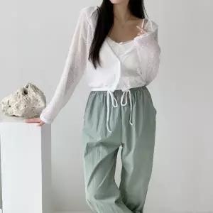 여자 브이넥 레이스 리본 골지 끈 나시