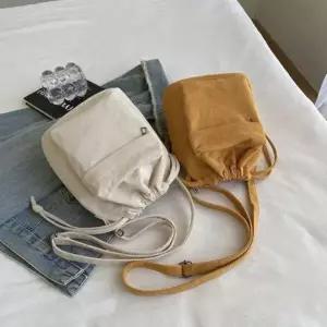 [하프클럽/]여자 포근한 코듀로이 복조리 미니 크로스 숄더백