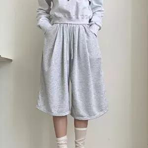 [옷자락]여자 버뮤다팬츠 투턱 와이드 7부 끈 밴딩 봄 반바지