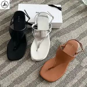 [애슬릿] 플랫 샌들 발편한 쪼리 버클 스트랩 메탈릭 실버 여름